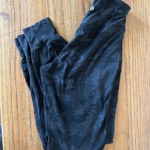 Lululemon joggers size 2